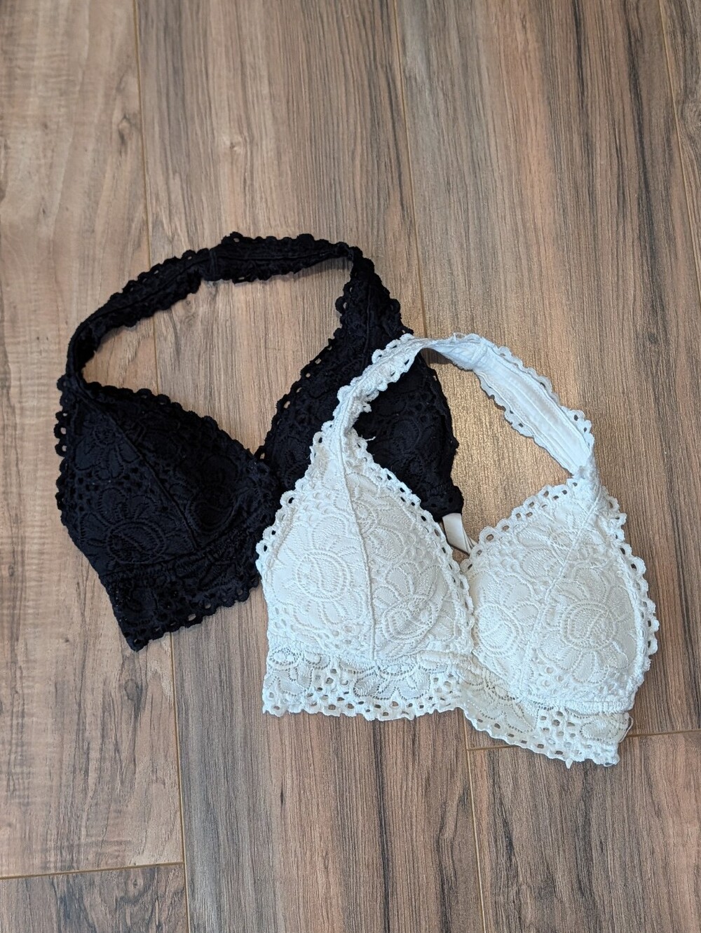 Set of 2 Aéropostale Lacey Halter Bralettes
